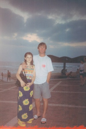 Michael Kozlowski's daughter Yana visits him from Moscow (1998).